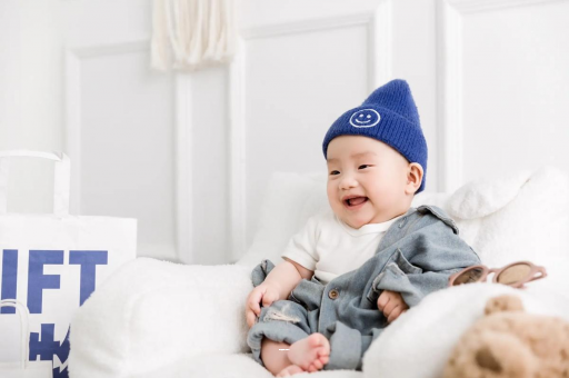 微山五个月宝宝拇指内扣 微山五个月宝宝拇指内扣